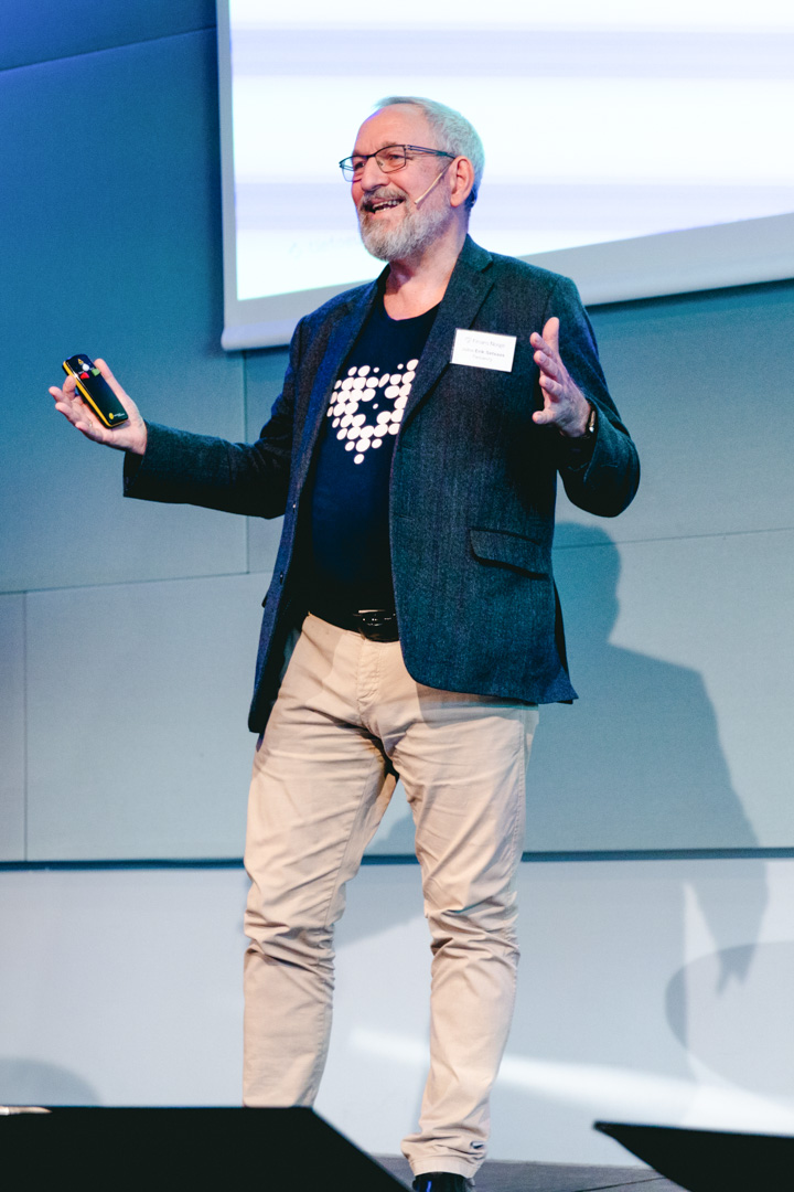 John Erik at Digital Robusthet in Oslo, in his classic pose with the arms out and the mouth open :-)
